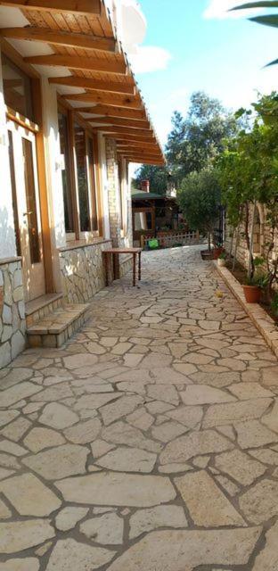 Irini'S Guesthouse Кепаро Экстерьер фото